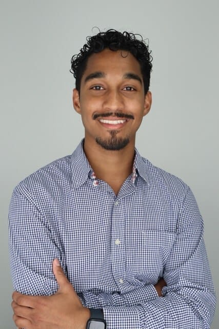 Joey- headshot 2